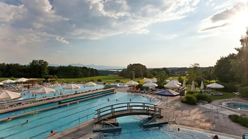 Außenbereich der Chiemgau Thermen