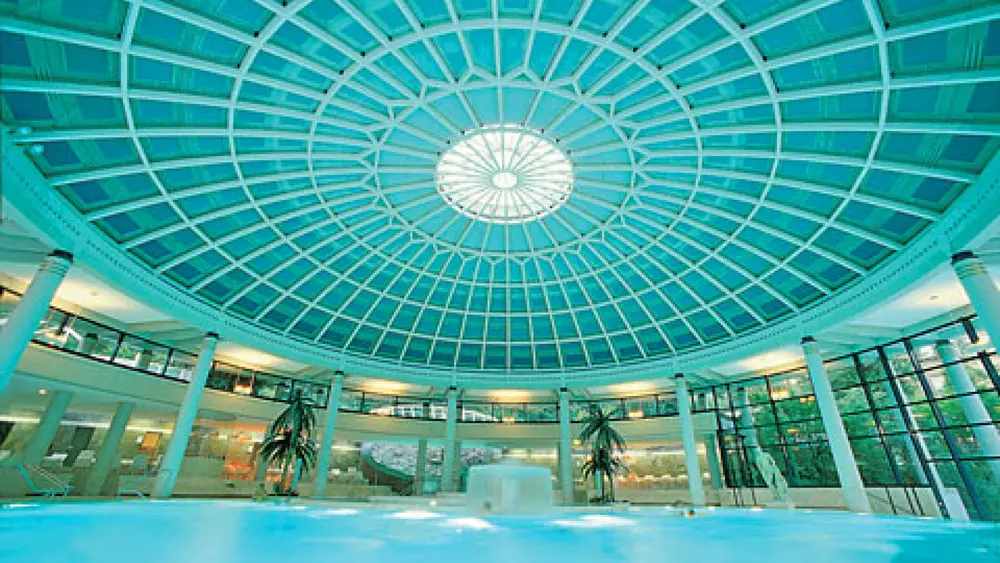 Baden unter der Kuppel in der Caracalla-Therme