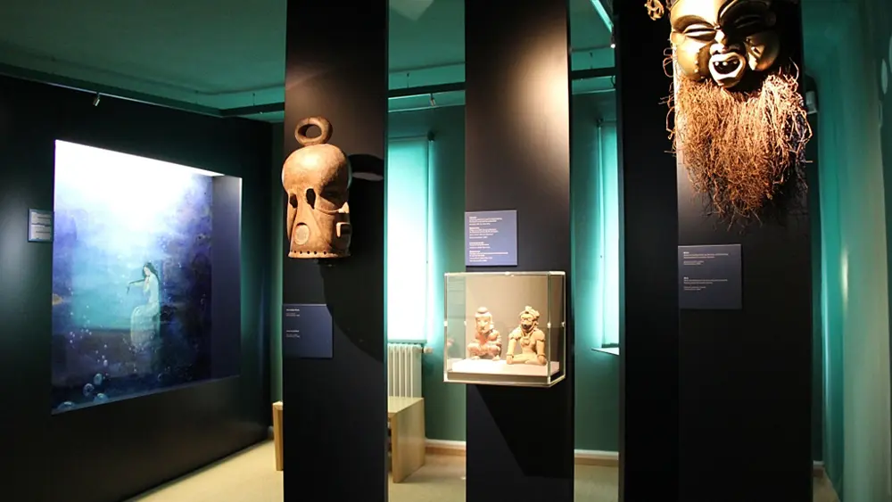 Masken in der Schatzkammer - Urgeschichtliches Museum Blaubeuren