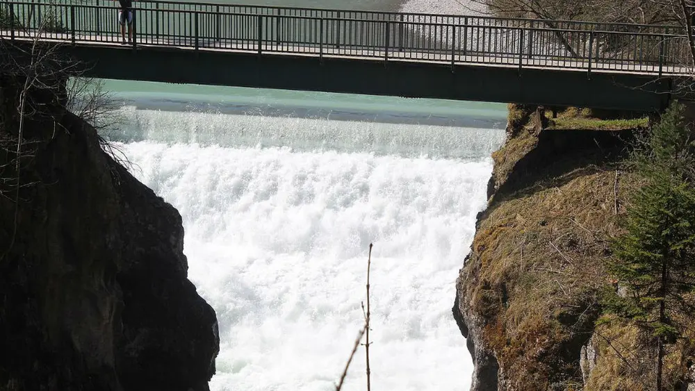 Die Lechfallbrücke am Lechfall in Füssen