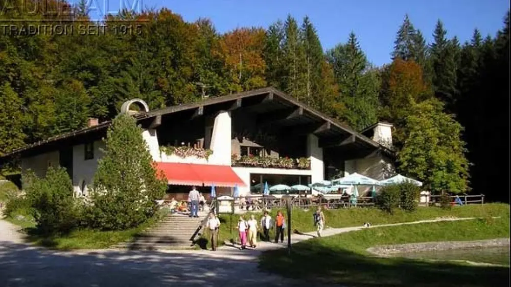 Blick auf die Aule Alm in Garmisch-Partenkirchen
