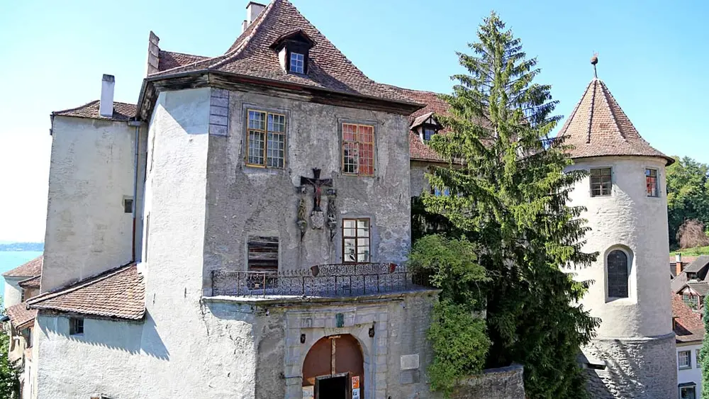 Außenansicht von Burg Meersburg am Bodensee