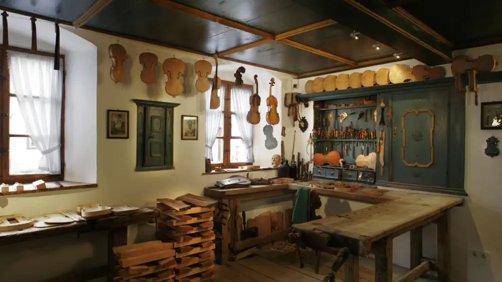 Historische Schauwerkstatt im Geigenbaumuseum Mittenwald