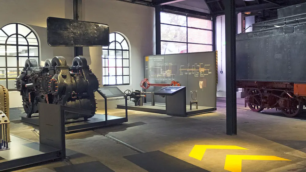 Multimediale Technikinseln im Museum