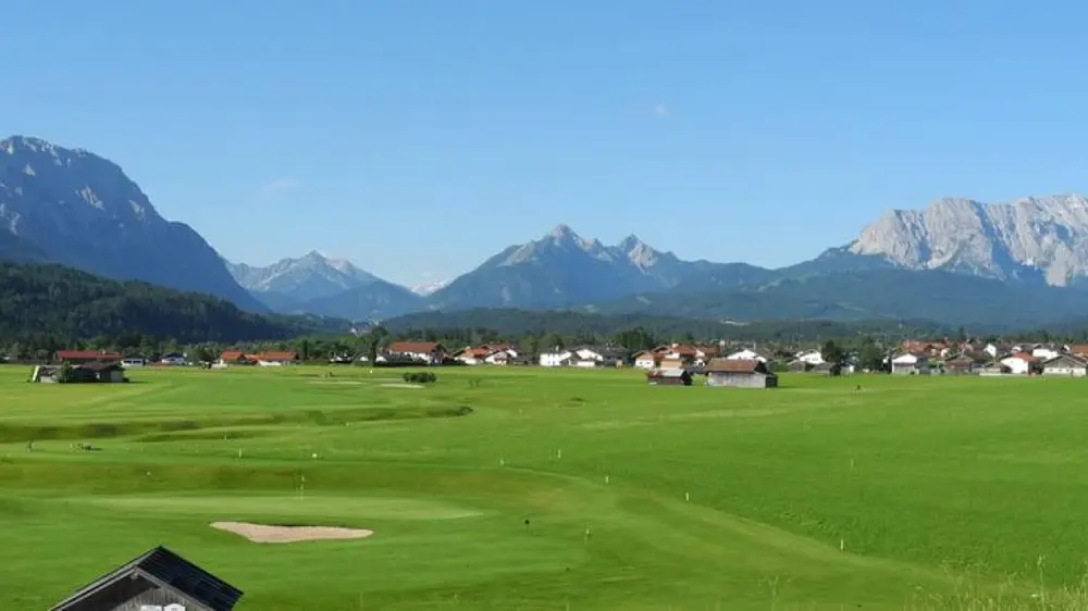 Loch 2 auf dem Golf- und Landclub Karwendel
