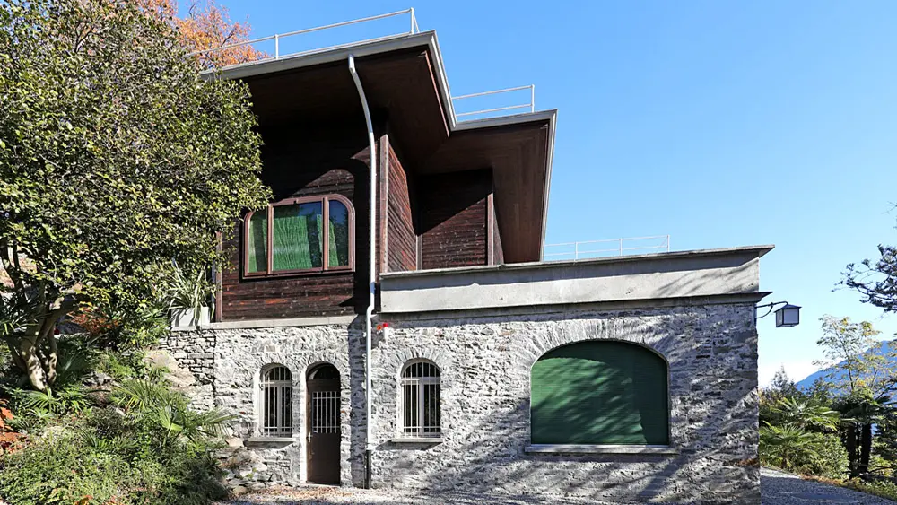 Außenansicht der Casa Anatta auf dem Monte Verità bei Ascona