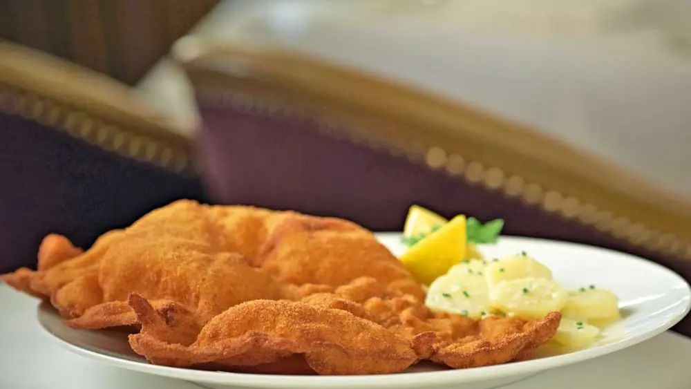 Das bekannte Wiener Schnitzel in Jack's Brasserie
