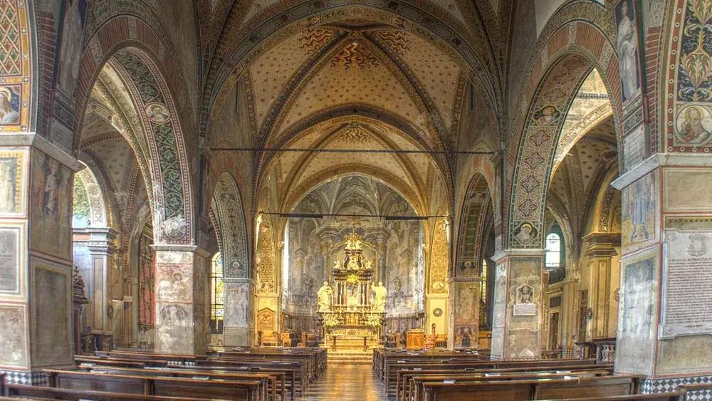 Innenraum der Kathedrale San Lorenzo in Lugano