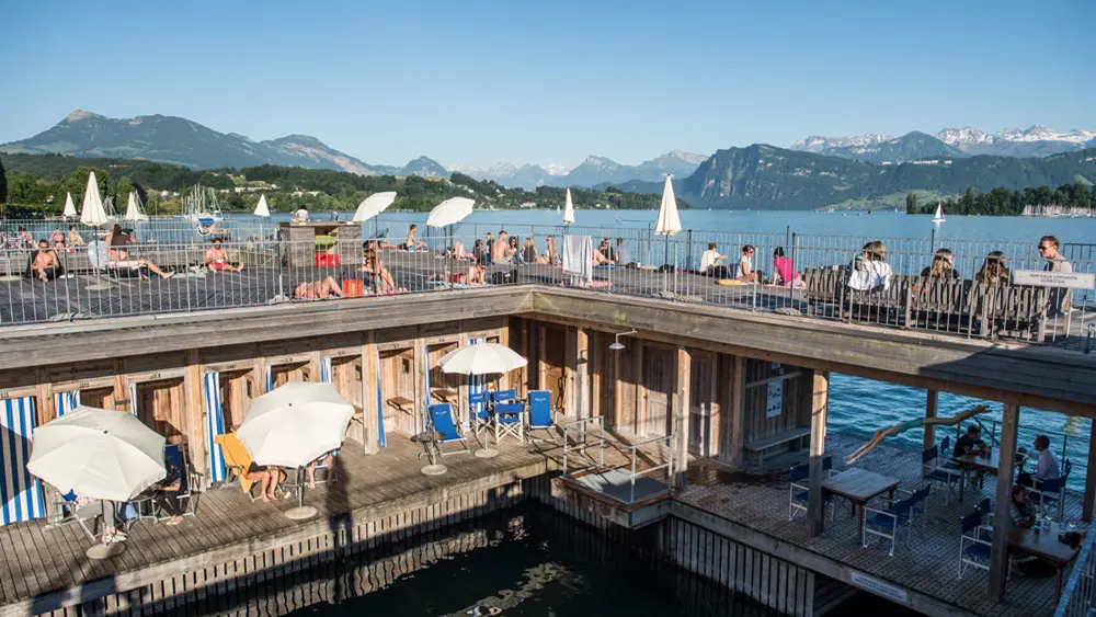 Seebad Luzern im Luzerner Seebecken