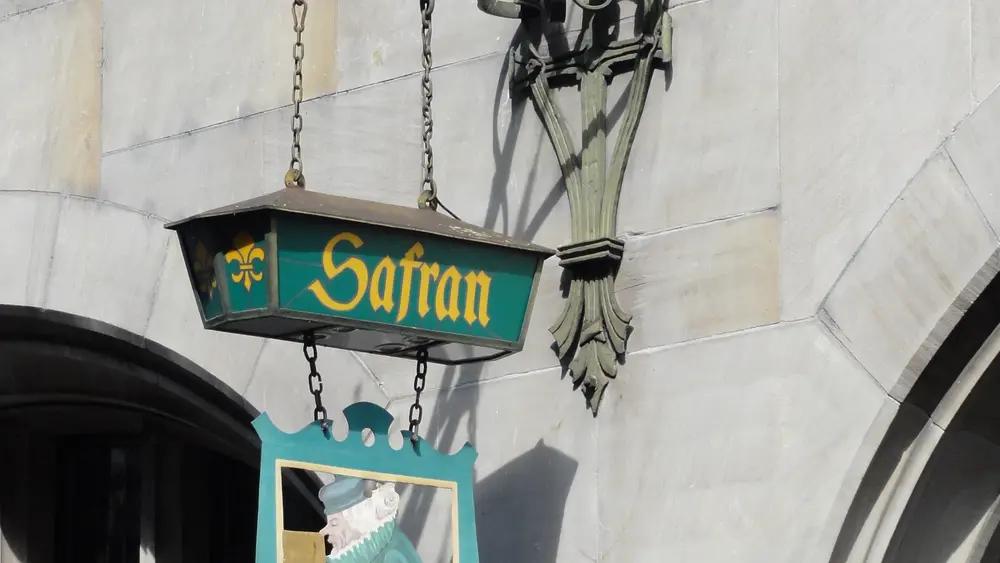 Schild der Zunft Safran in Basel