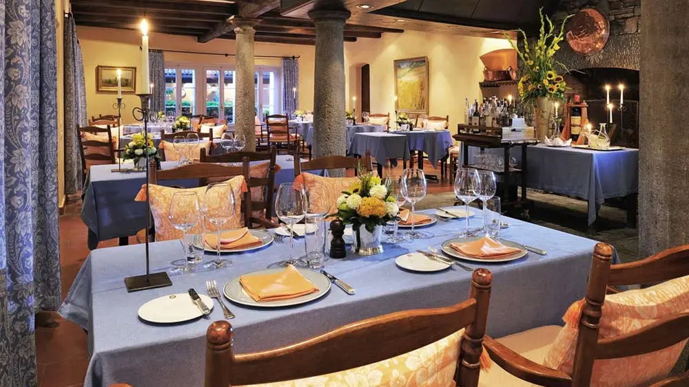 Der Speiseraum des Restaurants Locanda Barbarossa in Ascona