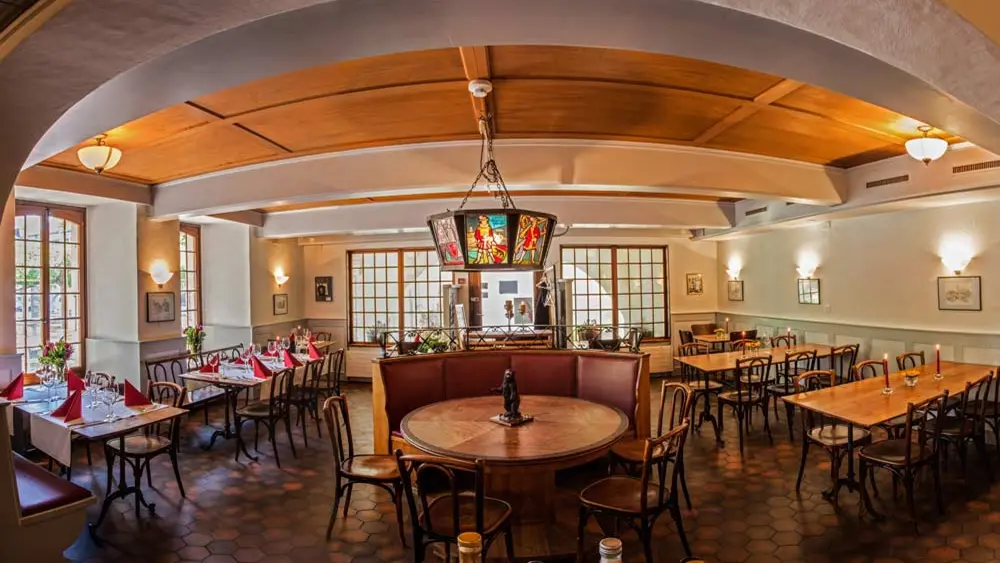 Blick in den Gastraum im Zunfthaus zu Metzgern in Thun