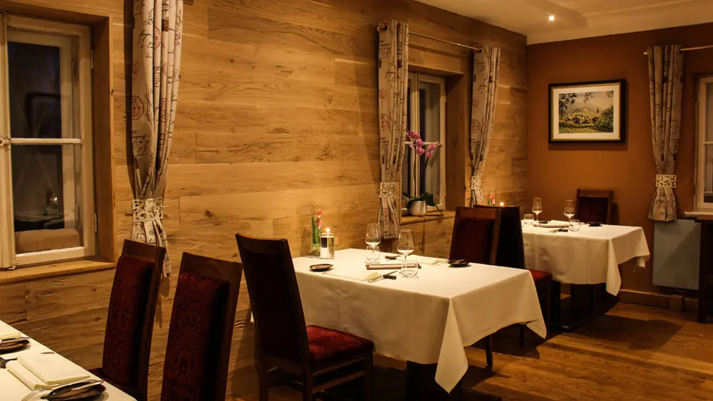 Blick in die Gaststube des Restaurants Pfefferschiff zu Söllheim in Hallwang