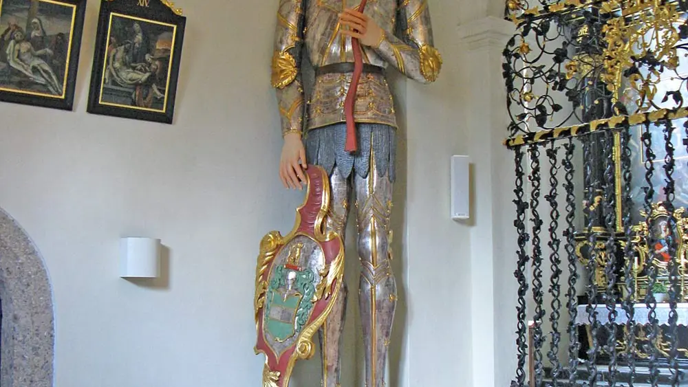 Statue des Riesen Haymon im Stift Wilten in Innsbruck