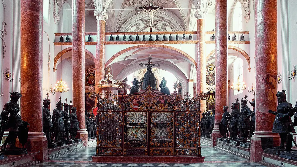 Hofkirche Innsbruck von innen