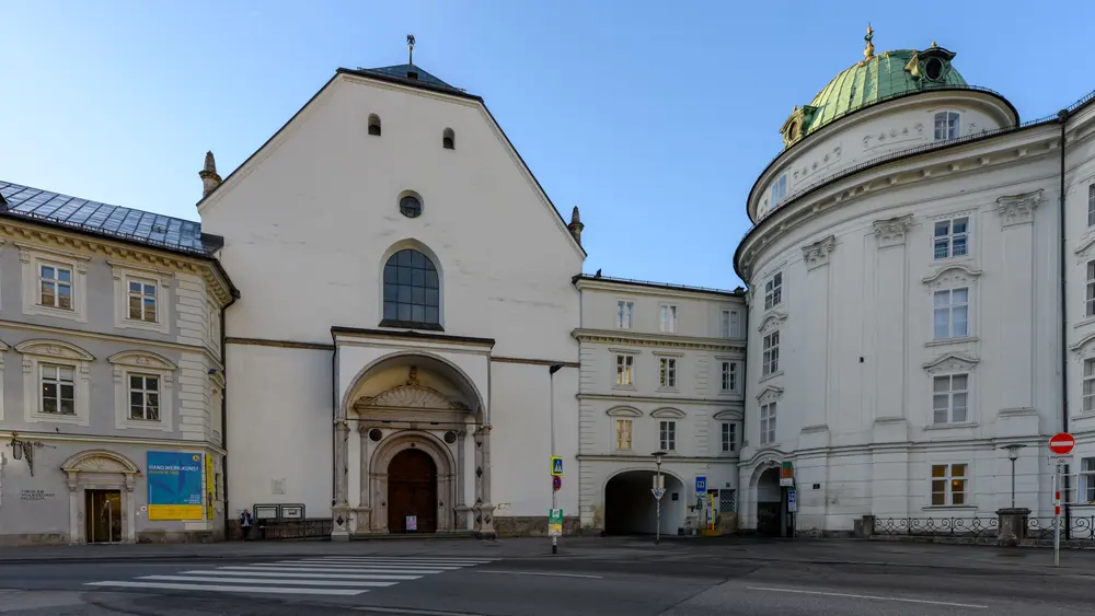 Hofkirche Innsbruck von außen