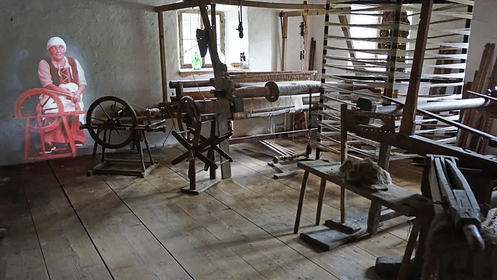Blick in eine Handwerksstube im Tiroler Bauernhof Museum