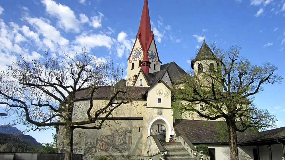 Außenansicht der Basilika Rankweil