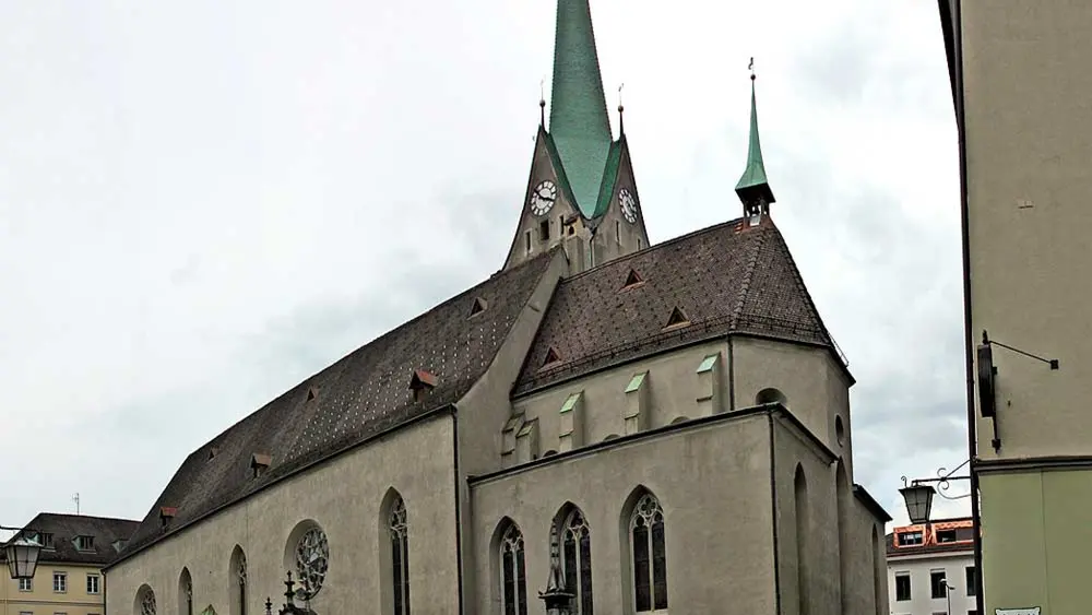 Die Dompfarrkirche St. Nikolaus in Feldkirch