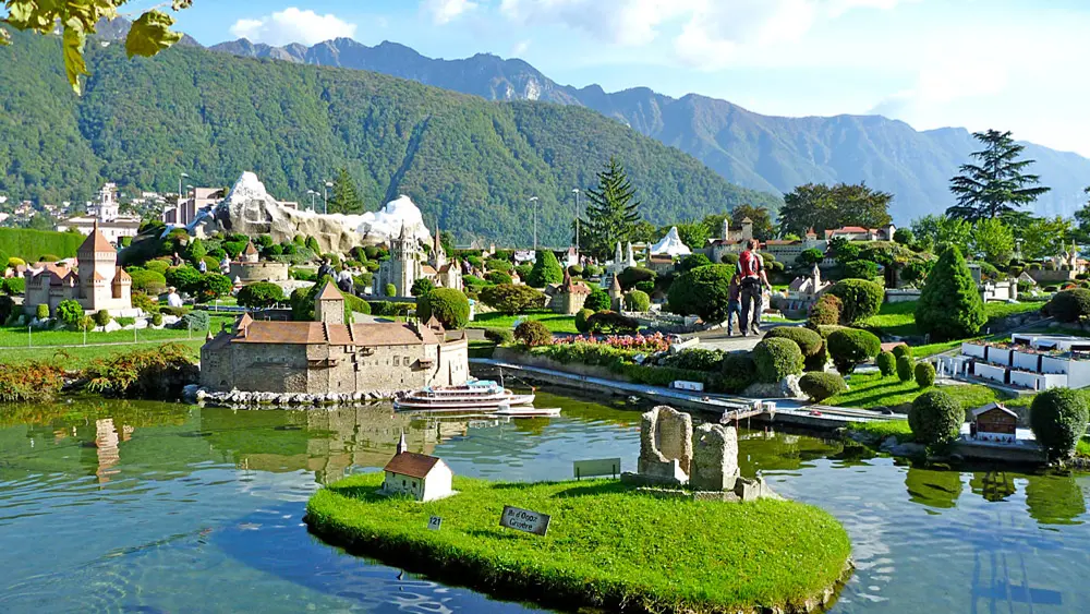 Blick in das Freiluftmuseum Swissminiatur bei Lugano