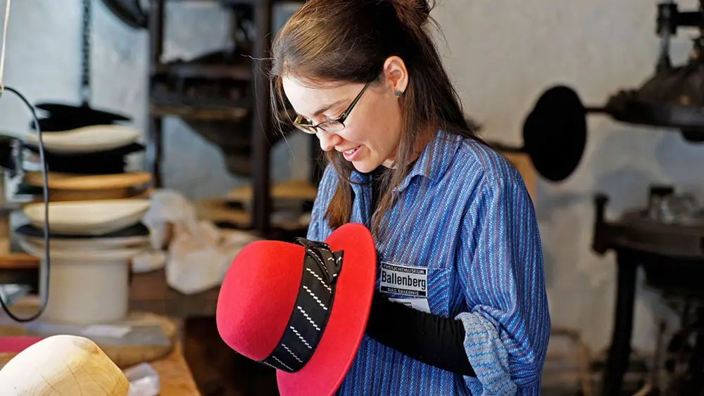 Vorführungen der Hutmacherkunst