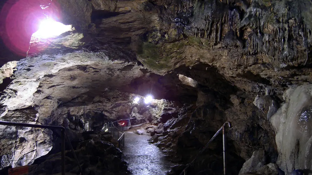 Nebelhöhle in Sonnenbühl
