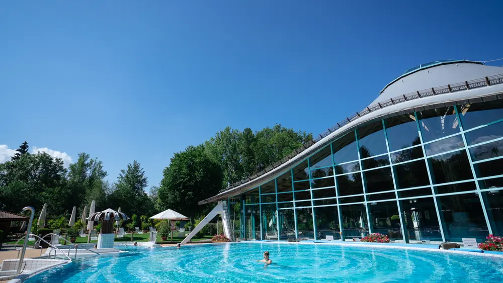 Außenbereich der Solemar Therme in Bad Dürrheim