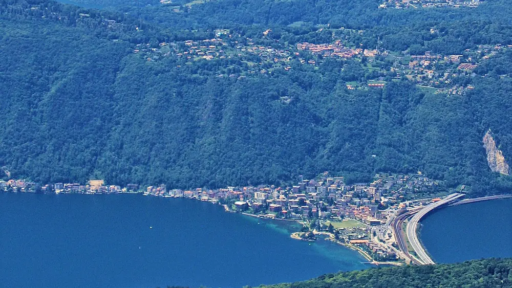 Ausblick vom Monte Generoso auf den Luganer See