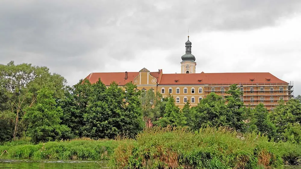 Blick aufs Kloster Walderbach