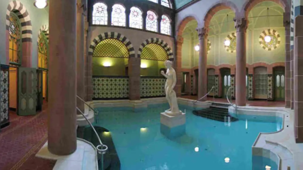 Grosses Herrenbad Palais Thermal
