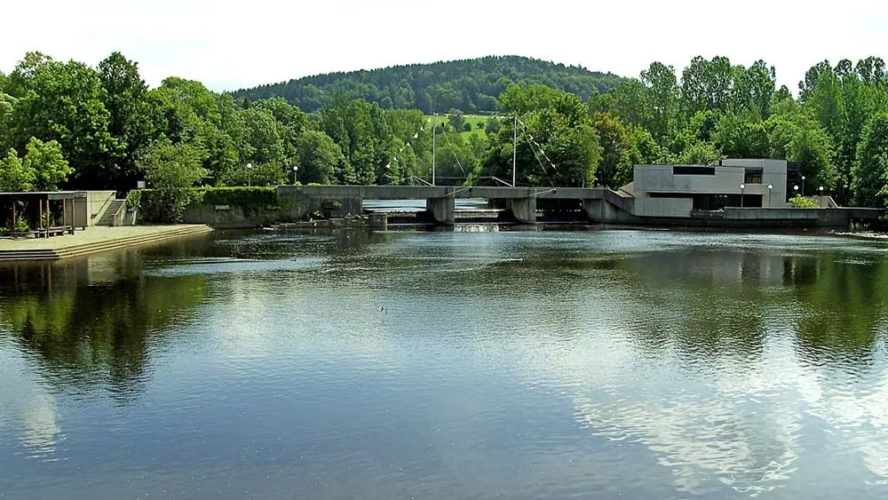 Blick auf den Kurparksee in Grafenau