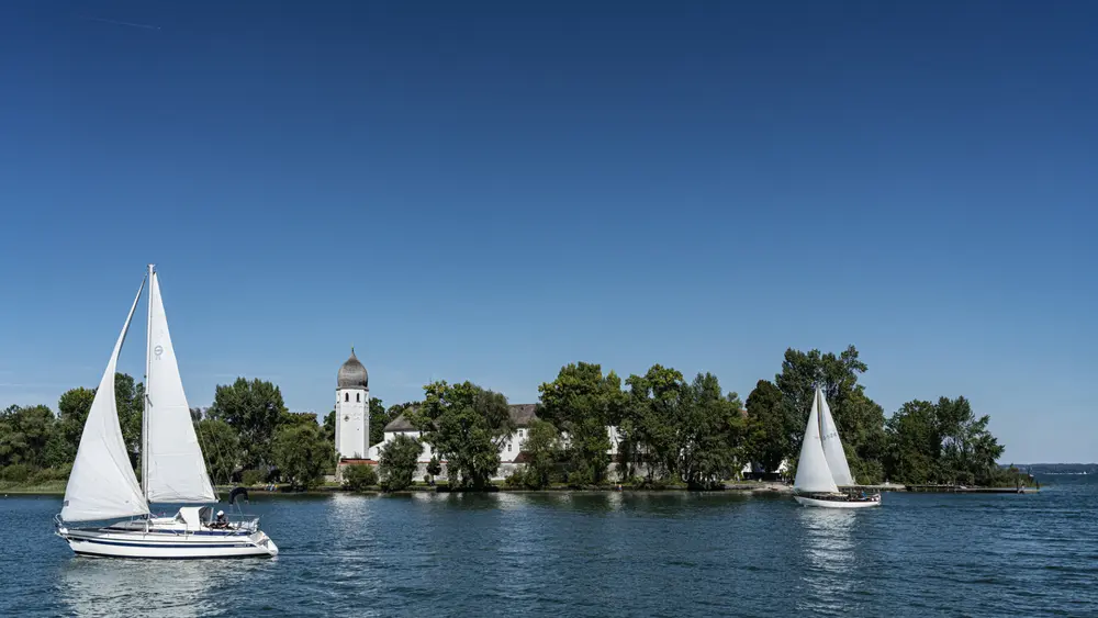 Blick auf die Insel Frauenchiemsee