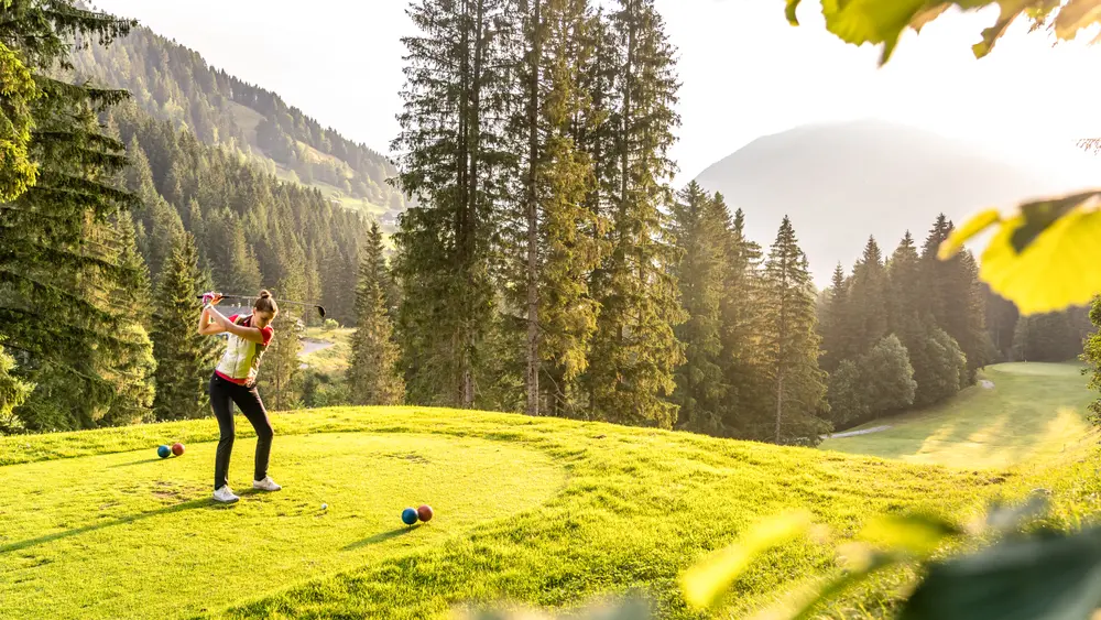 Abschlag im Golfclub Bad Kleinkirchheim