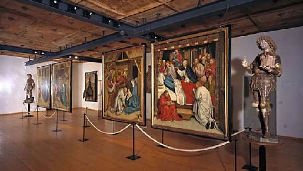 Blick in die Ausstellung des Stadt- und Multschermuseums in Sterzing