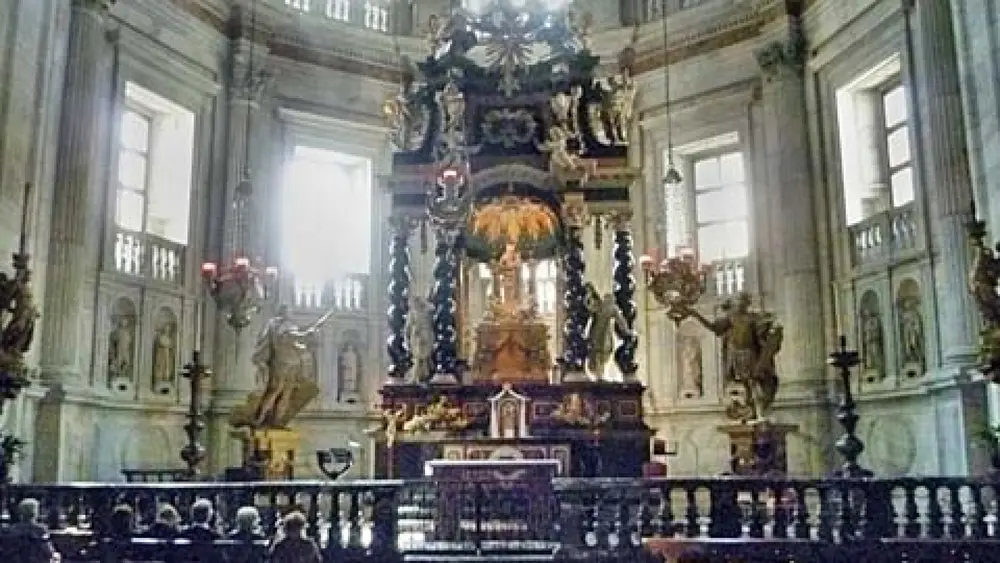 Altar Mariae Himmelfahrt von Francesco Maria Richini im Comer Dom