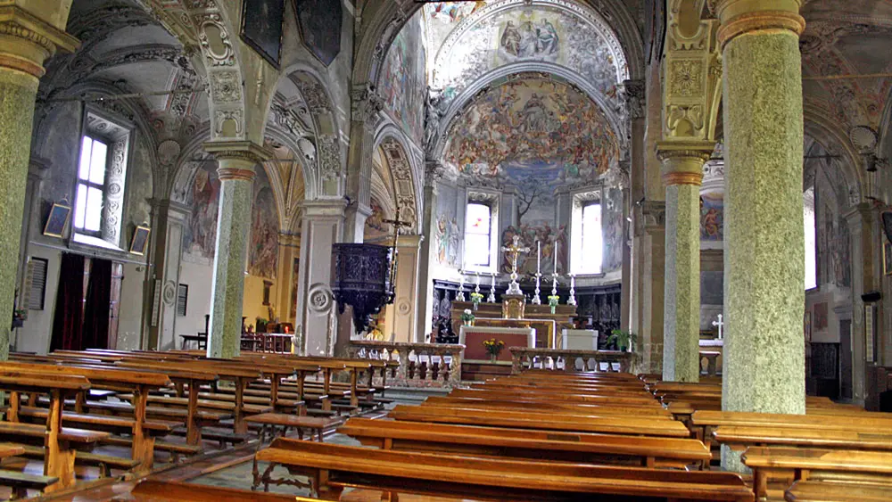 Blick in den Innenraum der Kirche Madonna di Campagna in Verbania