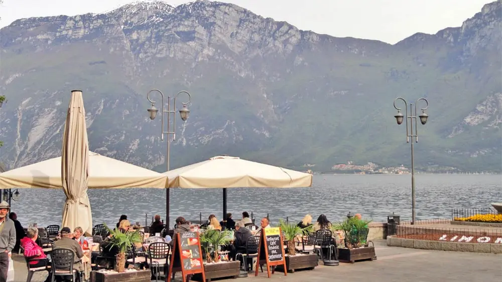 Die Terrasse des Ristorante Gemma direkt am Gardasee