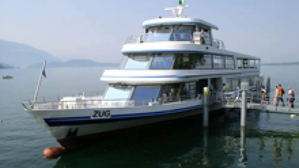 Ausflugsschiff am Zugersee