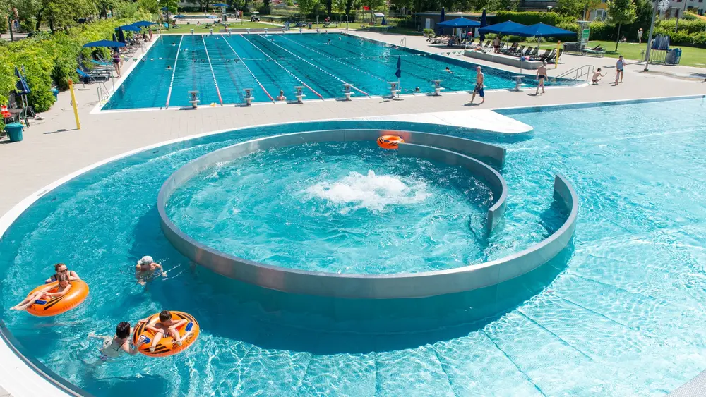 Strömungslauf Freibad Geiselweid in Winterthur