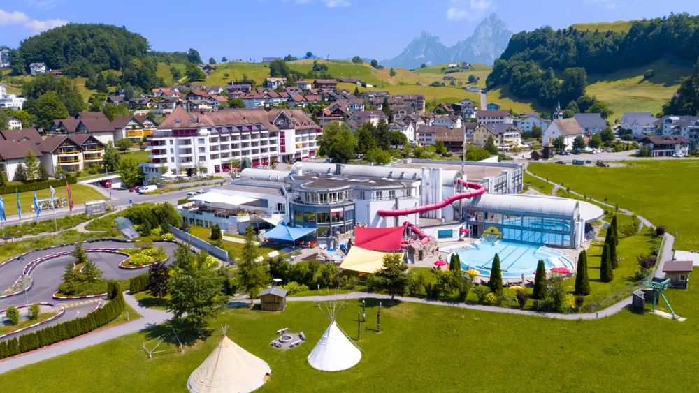 Außenansicht des Swiss Holiday Park