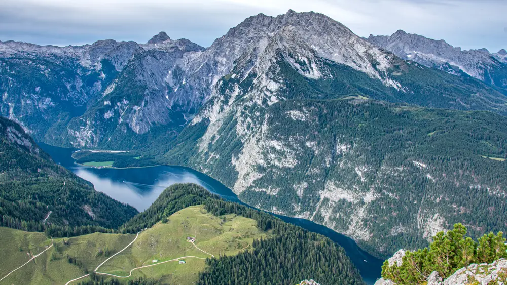 Der Tiefblick vom Jenner zum Königssee ist legendär und wird auch als Königsblick bezeichnet