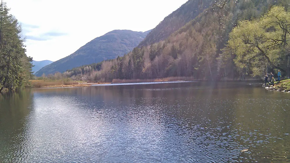 Blick auf den Vahrner See im Eisacktal