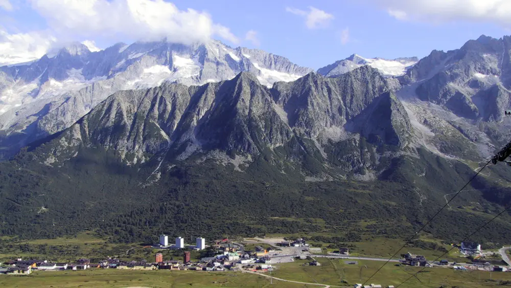 Blick auf den Tonalepass