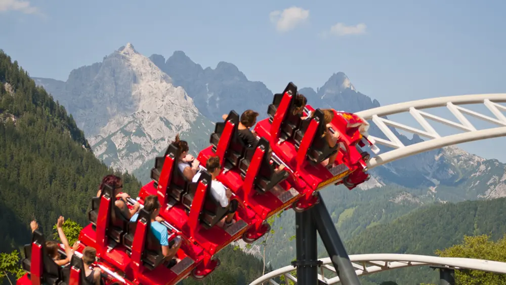 Achterbahn im Erlebnispark Familienland im Pillerseetal