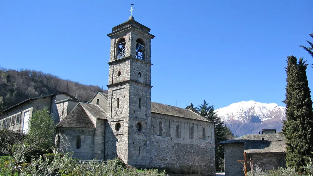 Außenansicht der Abbazia di Piona in Colico
