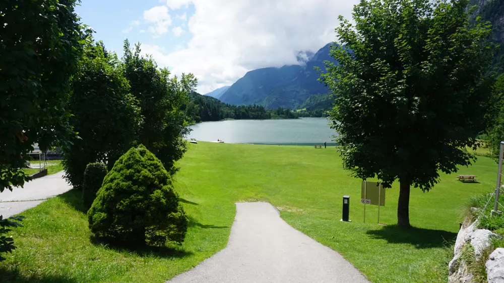 Erster Blick auf den Reintalersee