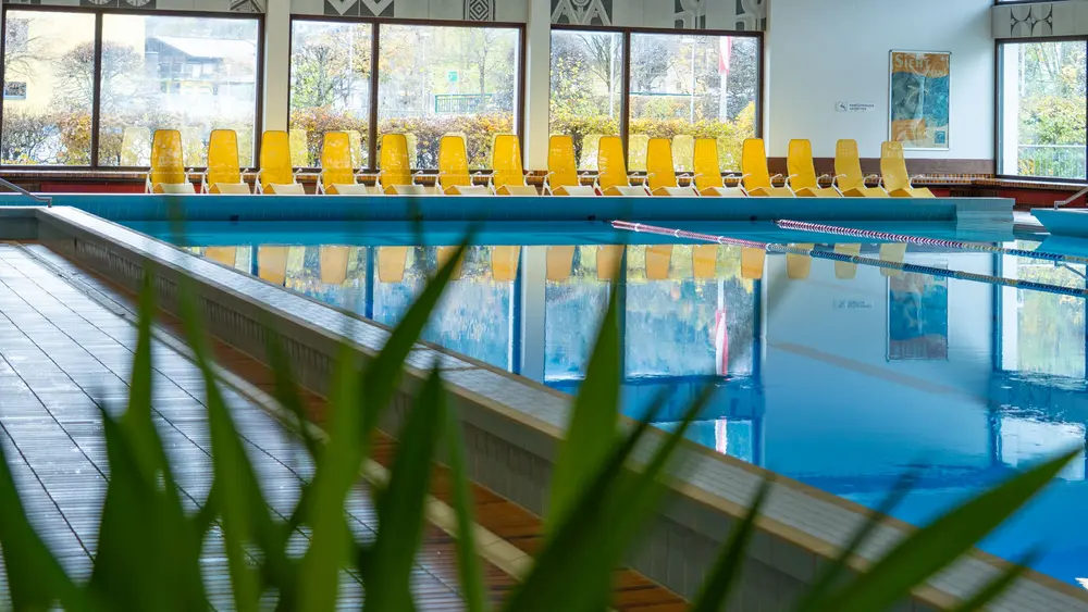 Schwimmbecken