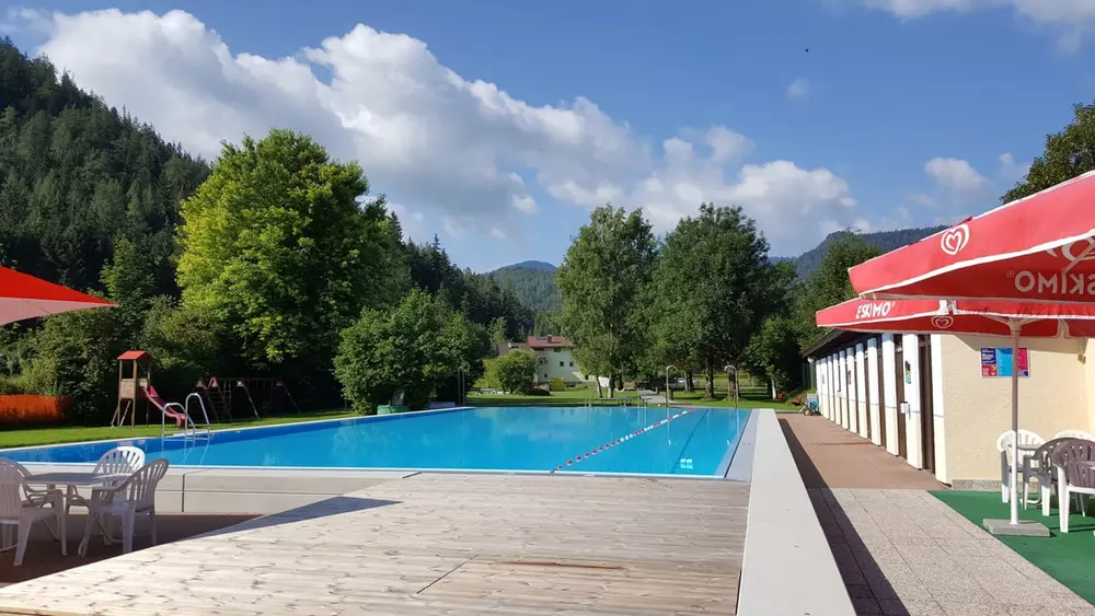 Beheiztes 25 Meter-Becken