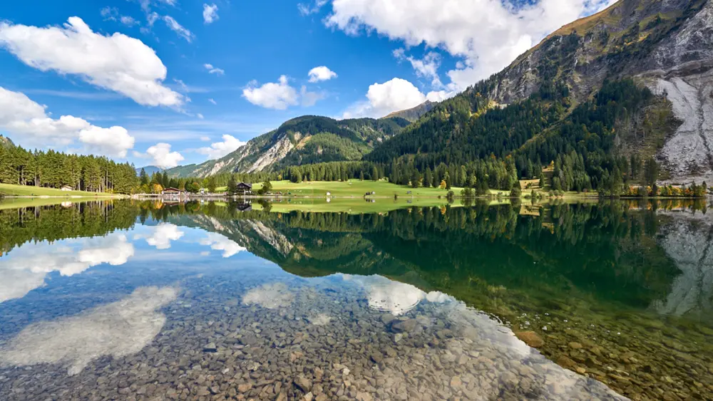 Blick auf den Vilsalpsee im Tannheimer Tal