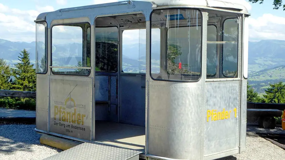 Historische Kabine der Pfänderbahn an der Bergstation